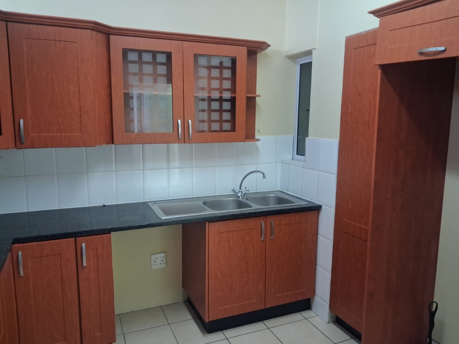 To Let 2 Bedroom Property for Rent in Quigney Eastern Cape